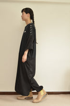 画像をギャラリービューアに読み込む, T*SATIN OP_BLK_00