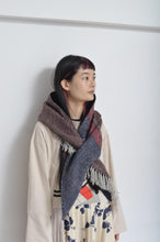 Load image into Gallery viewer, HOOD SHAWL (tsutae SPECIAL) / C