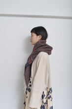 Load image into Gallery viewer, HOOD SHAWL (tsutae SPECIAL) / C