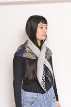 画像をギャラリービューアに読み込む, TRIANGLE SHAWL(WOOL)/GRAY-002