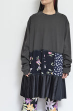 画像をギャラリービューアに読み込む, TIERED L/S T OP 00 / CHARCOAL