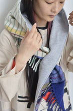 Load image into Gallery viewer, HOOD SHAWL (tsutae SPECIAL) / A