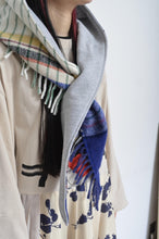 Load image into Gallery viewer, HOOD SHAWL (tsutae SPECIAL) / A