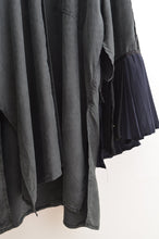 画像をギャラリービューアに読み込む, PLEATS SLEEVE SHIRT / BLK