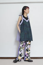 Load image into Gallery viewer, FLARED FLORAL PT 01 / ASS_C