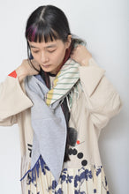 Load image into Gallery viewer, HOOD SHAWL (tsutae SPECIAL) / A