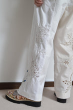 Load image into Gallery viewer, TABLE CLOTH WIDE TUCK PT 01/D