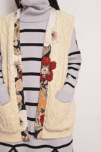 Load image into Gallery viewer, KNIT VEST C/D_WHITE