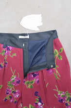 Load image into Gallery viewer, FLARED FLORAL PT 01 / ASS_B