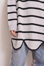 画像をギャラリービューアに読み込む, RIPPLE WAVE HEM KNIT P/O w/NECK PARTS_BORDER