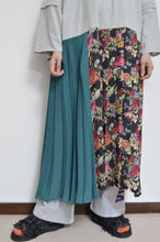 画像をギャラリービューアに読み込む, PLEATED TEE OP(EMBROIDERY) 01 / A