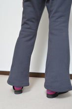 Load image into Gallery viewer, FLARED SWEAT PT / 01_DARK