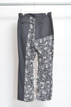 Load image into Gallery viewer, FLARED FLORAL PT 01 / ASS_A