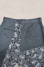 Load image into Gallery viewer, FLARED FLORAL PT 01 / ASS_A