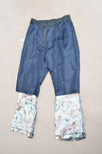 Load image into Gallery viewer, FLARED FLORAL PT 01 / ASS_A