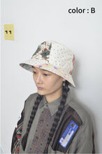 Load image into Gallery viewer, CUT AND CONNECTED DOT BUCKET HAT