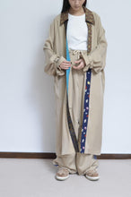 Load image into Gallery viewer, ROBE TRENCH COAT_TENCEL (02/BEG)