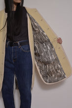 Load image into Gallery viewer, WOOL MOSSA FLAPS COAT/YELLOW_02