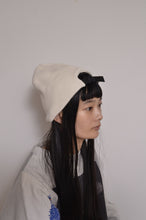 Load image into Gallery viewer, KNIT ADJUST CAP/OFF WHITE
