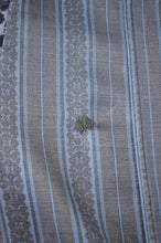 Load image into Gallery viewer, PAISLEY TEE / B