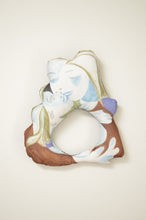 Load image into Gallery viewer, SCARF CUSHION FLAME/PICASSO