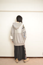 Load image into Gallery viewer, SWITCHING HOODIE