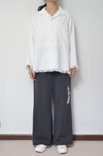 Load image into Gallery viewer, WHT FRINGE RUG L/S SH_01
