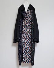 Load image into Gallery viewer, FLORAL TRENCH COAT/BLK/02 size A
