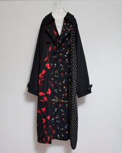 Load image into Gallery viewer, FLORAL TRENCH COAT/BLK/02 size B
