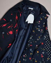 Load image into Gallery viewer, FLORAL TRENCH COAT/BLK/02 size B
