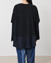 Load image into Gallery viewer, Fake layered T-shirt / BLACK_C
