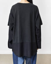 Load image into Gallery viewer, Fake layered T-shirt / BLACK_D
