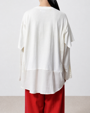 Load image into Gallery viewer, Fake layered T-shirt / WHITE_B
