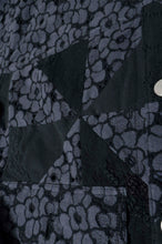 Load image into Gallery viewer, FLOWER LACE QUILTED WORK BLOUSON_BLACK
