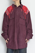 Load image into Gallery viewer, your right things in 代官山 蔦屋書店 出品中〜11/3まで:BANDANA FRINGE FAKE SUEDE SH / RED
