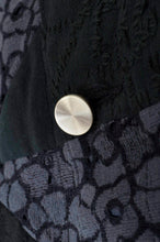 Load image into Gallery viewer, FLOWER LACE QUILTED WORK BLOUSON_BLACK
