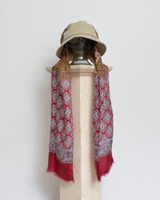 Load image into Gallery viewer, DROOPY SCARF BUCKET HAT / BEIGE

