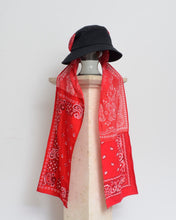 Load image into Gallery viewer, DROOPY SCARF BUCKET HAT / BLACK
