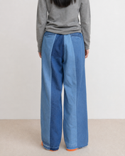 画像をギャラリービューアに読み込む, PANEL DENIM SLACKS / 02 size B
