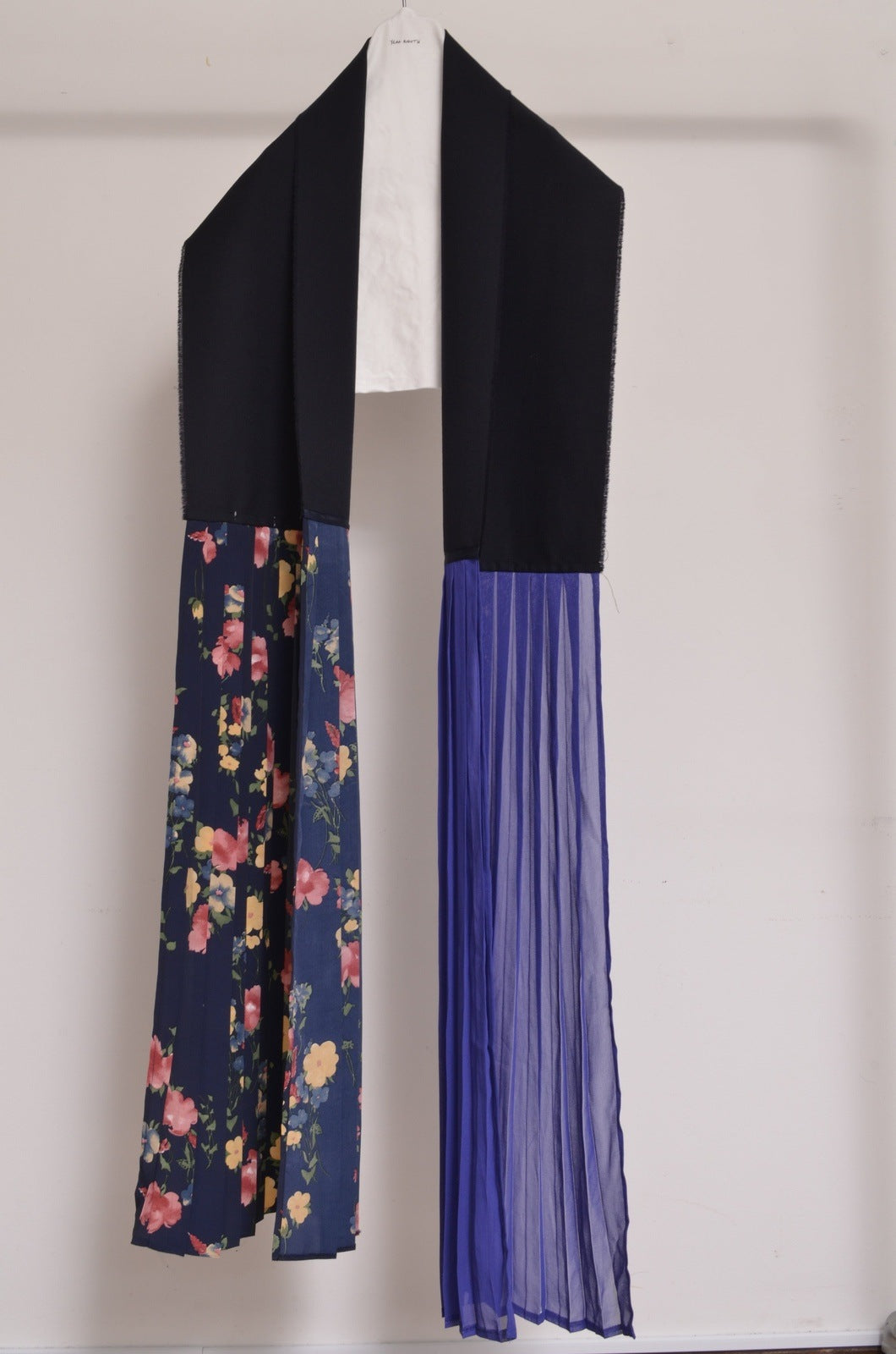 PLEATED STOLE / BLACK_002